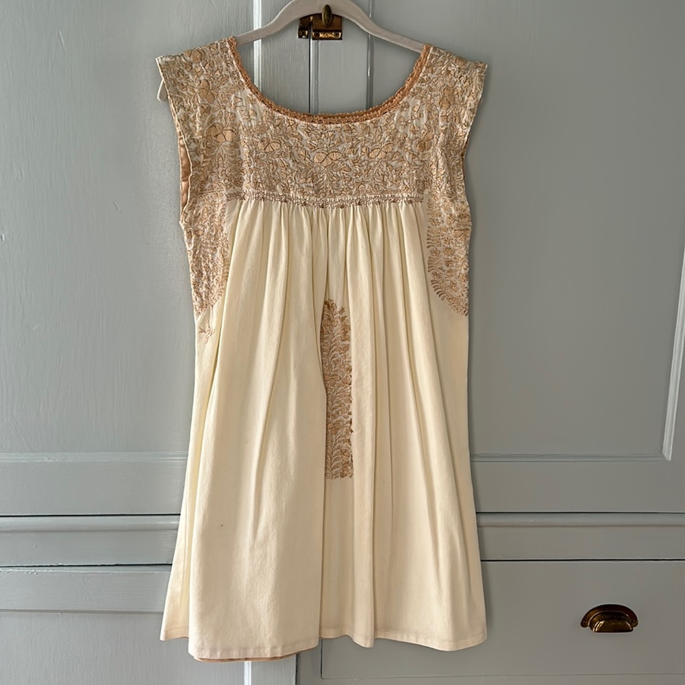 Mi Golondrina dress! Size xs. Excellent condition. One tiny spot as pictured.